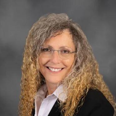 Photo of Lori Heintzelman