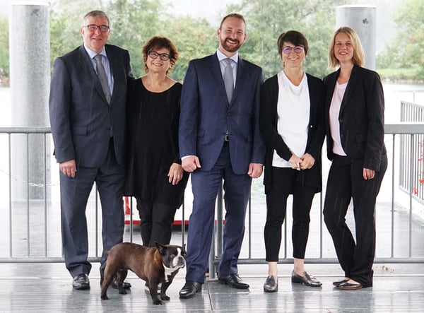 Notre équipe accompagnée de notre mascotte