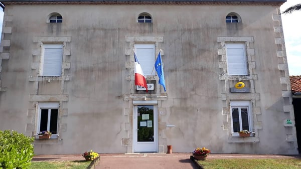Photo du point La Poste Agence Communale LUCHAPT Mairie