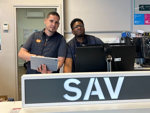 Cédric et Jerôme, conseillers services du magasin Boulanger Lognes