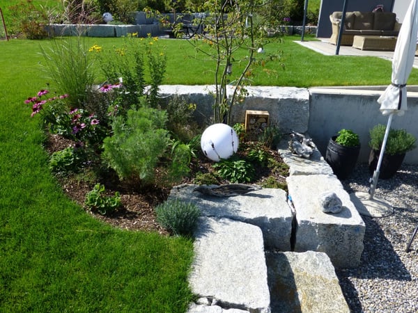 Bepflanzung mit Lichtdesign  von garbatec ag in Beringen