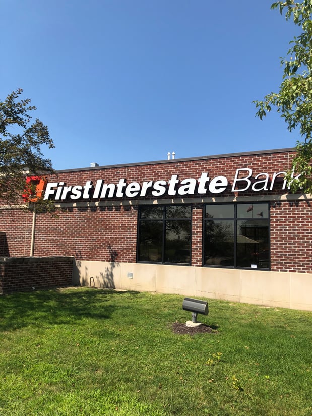 Exterior image of First Interstate Bank in Omaha, NE.