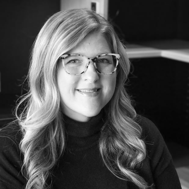 Tiffany Schmittgens California Closets MO069 St. Louis Senior Design Consultant