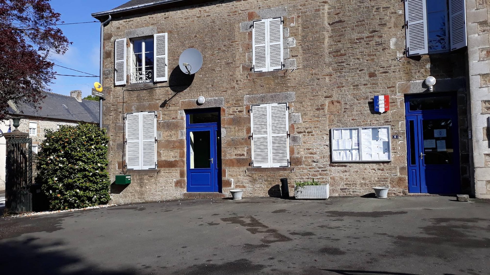 La Poste Agence Communale PASSAIS VILLAGES Mairie (61350) La Poste