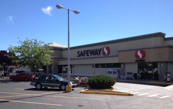 Safeway Store Front Picture at 1600 Plaza Way in Walla Walla WA