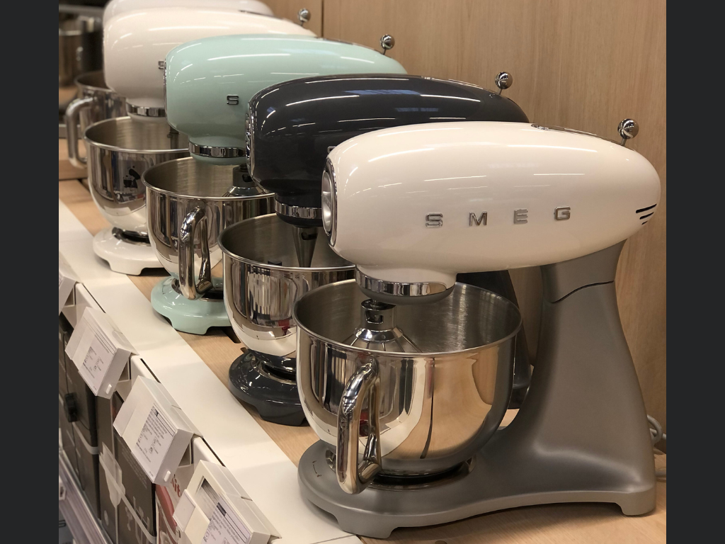 Retrouvez la collection Smeg dans votre magasin Boulanger Terville Thionville.