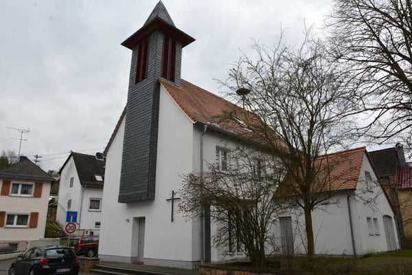 Evangelische Kirche Eschenhahn - Gesamtkirchengemeinde Mittlerer Untertaunus (MUT)