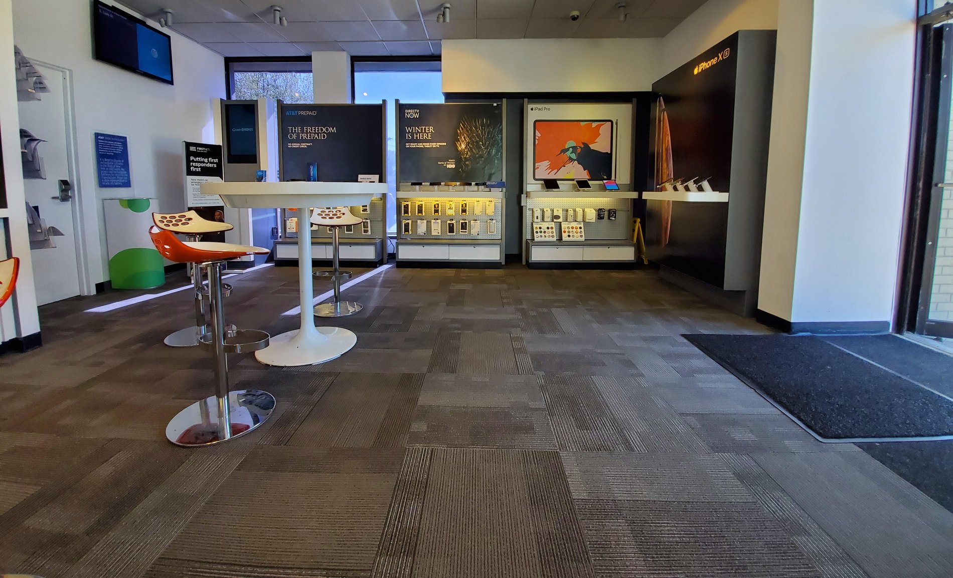 Deer Park Town Center iPhone 13 Pro Max, iPhone 12 deals North