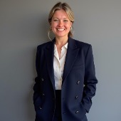 Photo of Sarah Howard