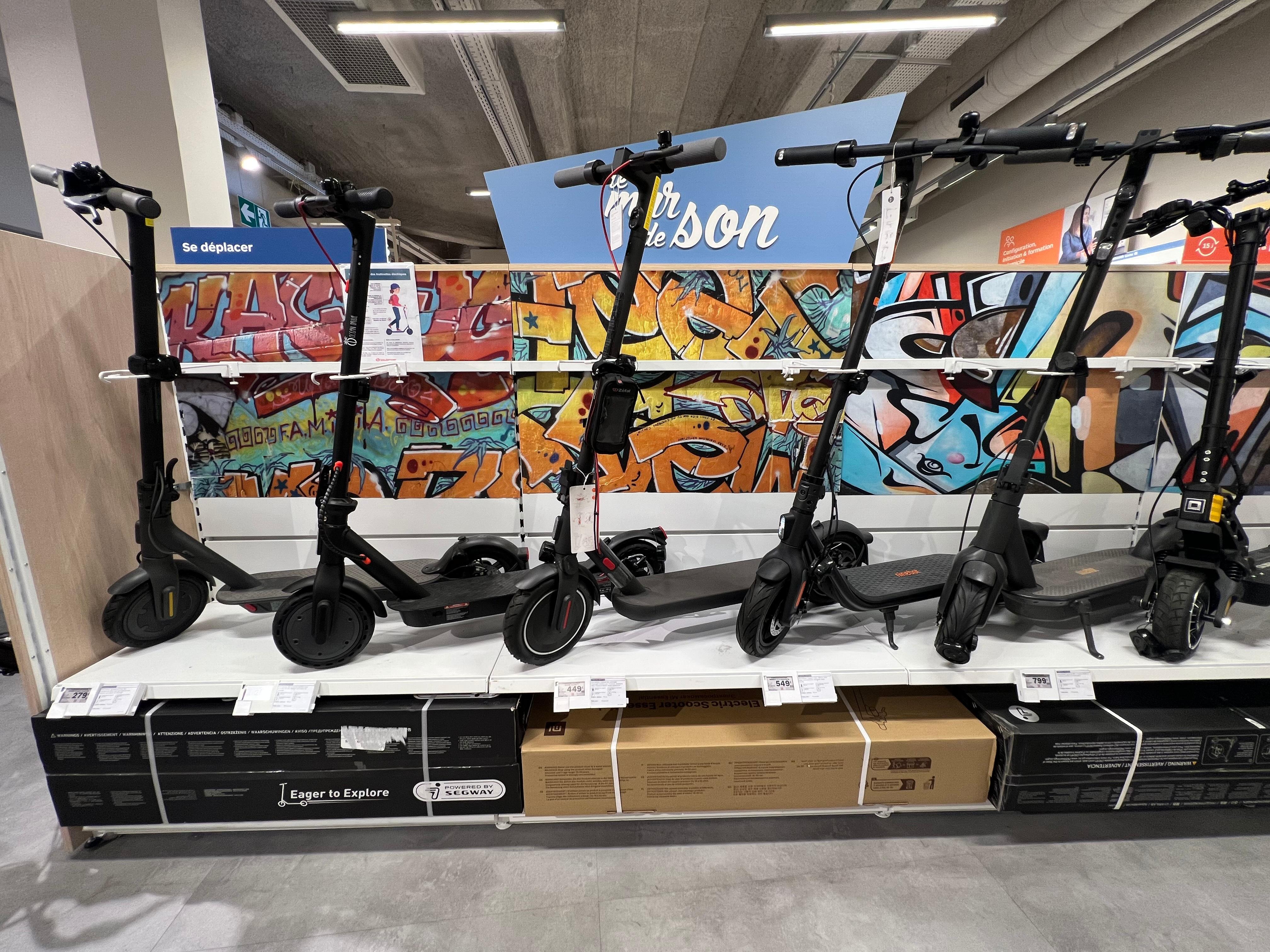 Rayon trottinette électrique au magasin  Boulanger Marseille - Saint Ferreol