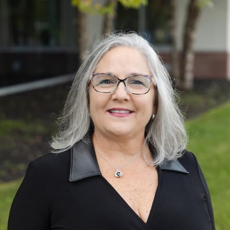 Photo of Laura Straehla