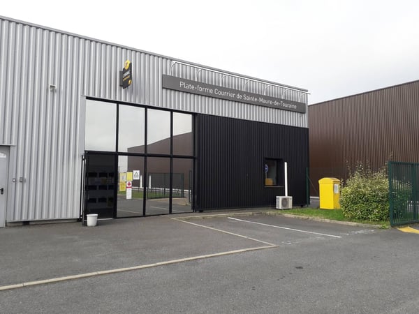 Photo du point La Poste Espace Clients Pro SAINTE MAURE DE TOURAINE PDC1