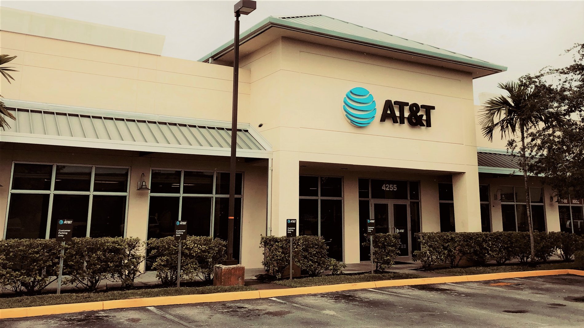 AT&T Store Se Federal Highway Stuart, FL