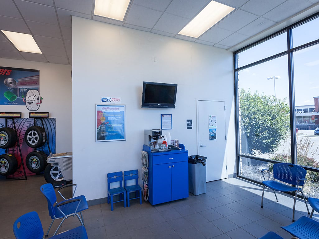 Tire Discounters Delaware tires, alignment, brakes, autoglass in