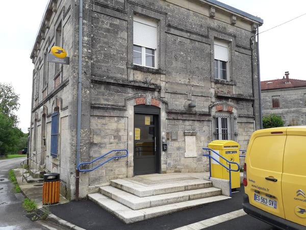 Photo du point La Poste Agence Communale SAVONNIERES EN PERTHOIS Mairie