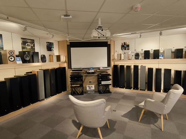 Home studio
Espace hi-fi
Salle de son
Système audio haute fidélité
Expérience sonore immersive
Enceintes hi-fi
Amplificateur audio
Meilleur son pour home studio
Enceintes haute fidélité
Amplificateur hi-fi
Caisson de basses
Home cinéma haut de gamme
Platine vinyle
Projecteur home cinéma
Acoustique de salle
Meilleur setup hi-fi
KEF enceinte hi-fi
Focal audio
Denon ampli
Marantz système son
Sonos home cinéma
Bose enceinte premium
Yamaha home studio
Pioneer DJ setup
Home studio Boulanger Anglet
Magasin hi-fi Anglet
Espace son haut de gamme Anglet
Où acheter un home cinéma Anglet
Meilleur magasin son Anglet
Expérience immersive home studio
Écoute haute fidélité
Salon de démonstration audio
Design acoustique élégant
Meilleur son pour films et musique
Installation home studio personnalisée