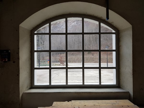 fenêtre refaite "comme à l'époque", monument historique