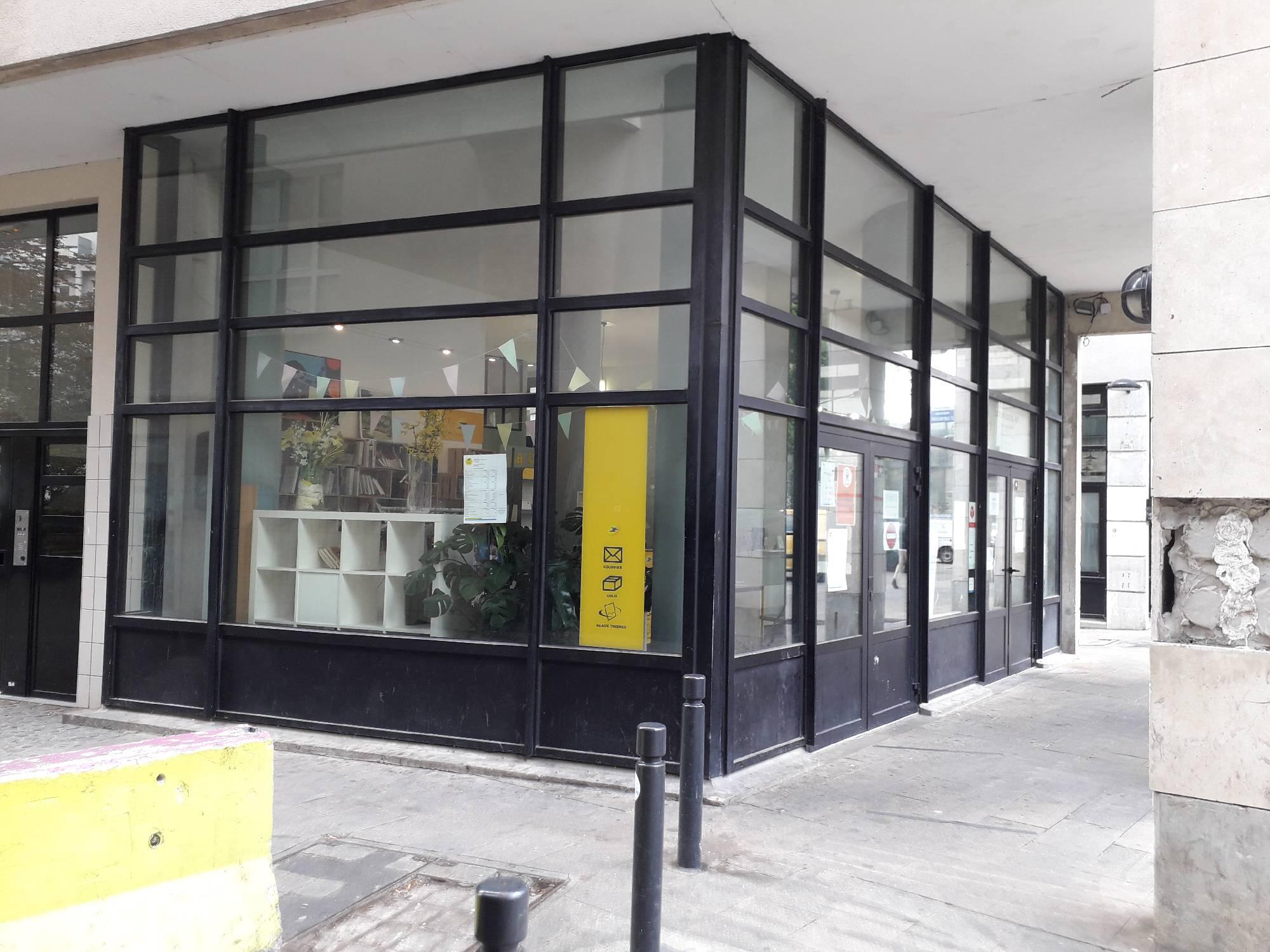 La Poste Relais ST DENIS (93200) La Poste