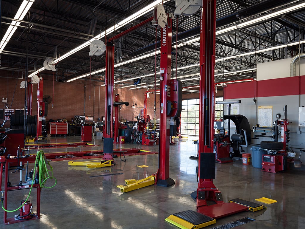 Tire Discounters Auto Glass Repair and Replacement in Cincinnati.