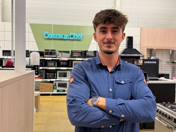 Jonathan, Responsable Univers