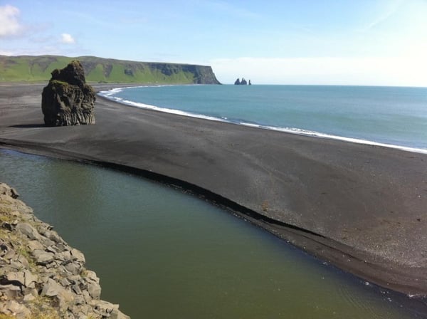 Islande - plage de sable noir