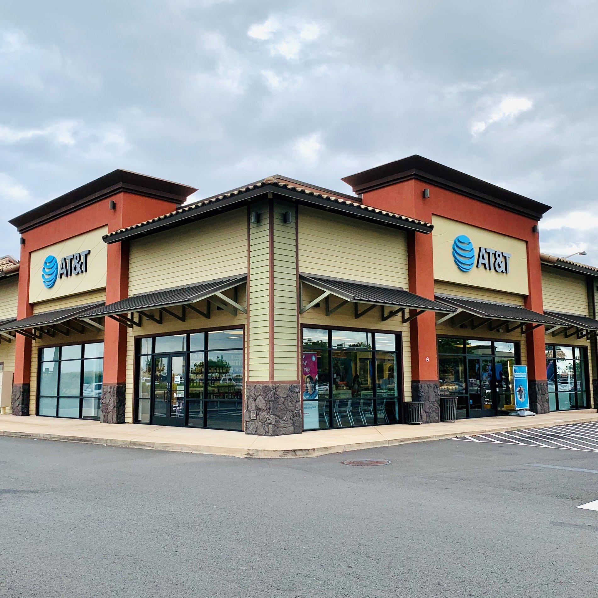 Kona Commons Store Apple iPhone 12 and Samsung Devices Kailua Kona