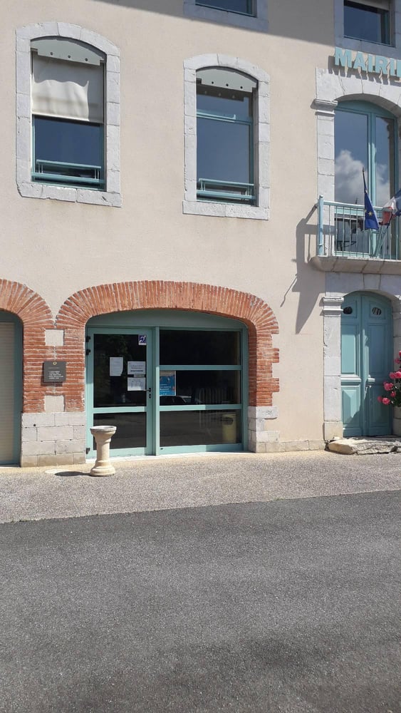 Photo du point La Poste Agence Communale VILLENEUVE DE RIVIERE Mairie