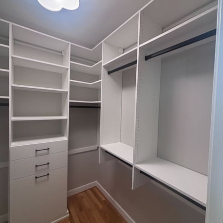 Richmond - Custom closets - custom walk-in closet with drawers, shelving, and hanging sections