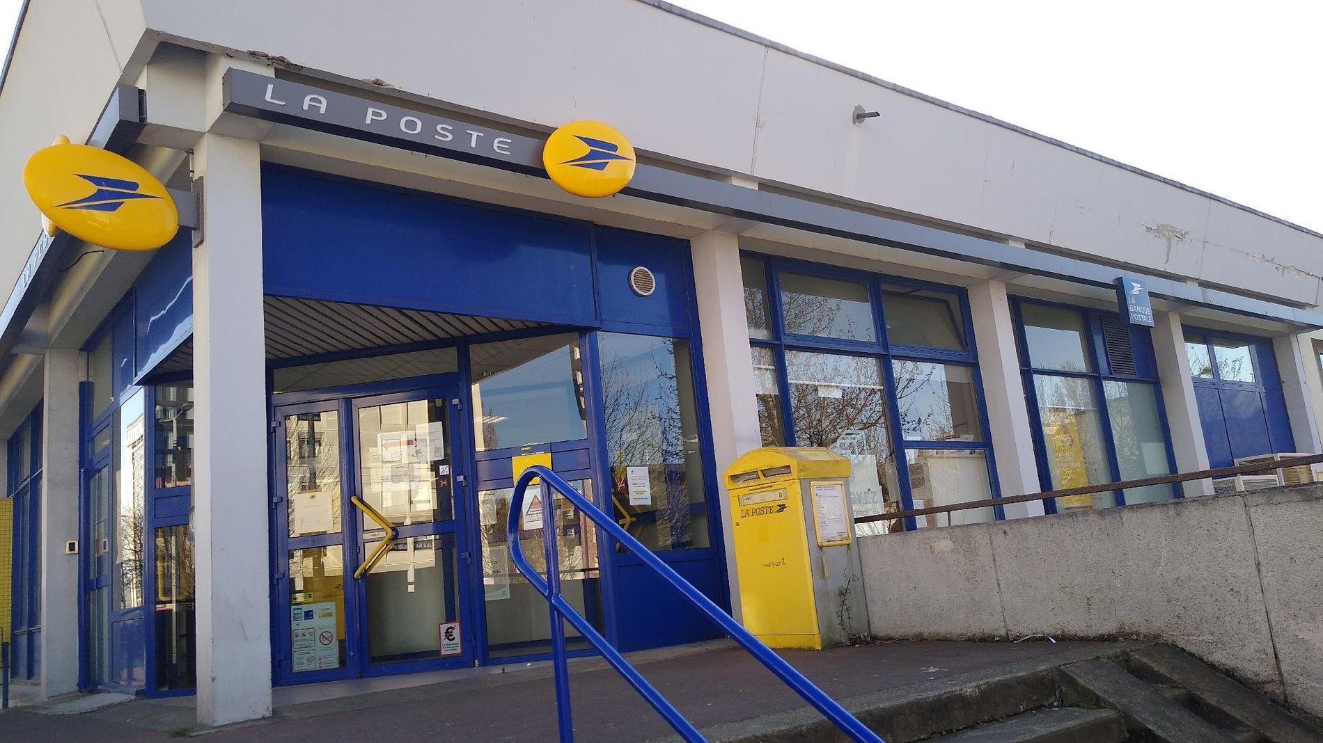La Poste Le Havre Caucriauville 76610 La Poste