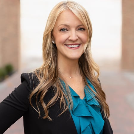 Photo of Kristen Thomas
