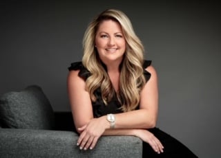 Photo of Julie Maurizi