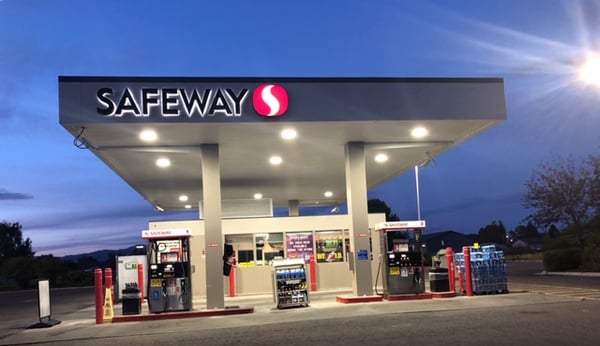 Safeway Fuel Station Store Front Picture - 1785 Virginia Ave in North Bend OR