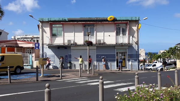 Photo du point La Poste SCHOELCHER BOURG