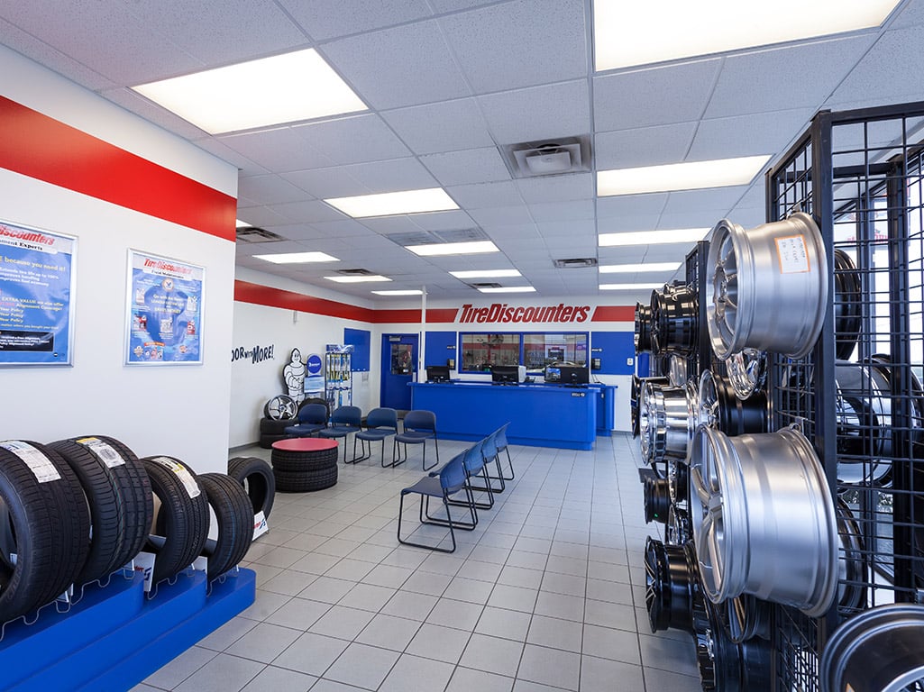 Tire Discounters Winford ByPass tires, alignment, brakes, autoglass in Hamilton, OH