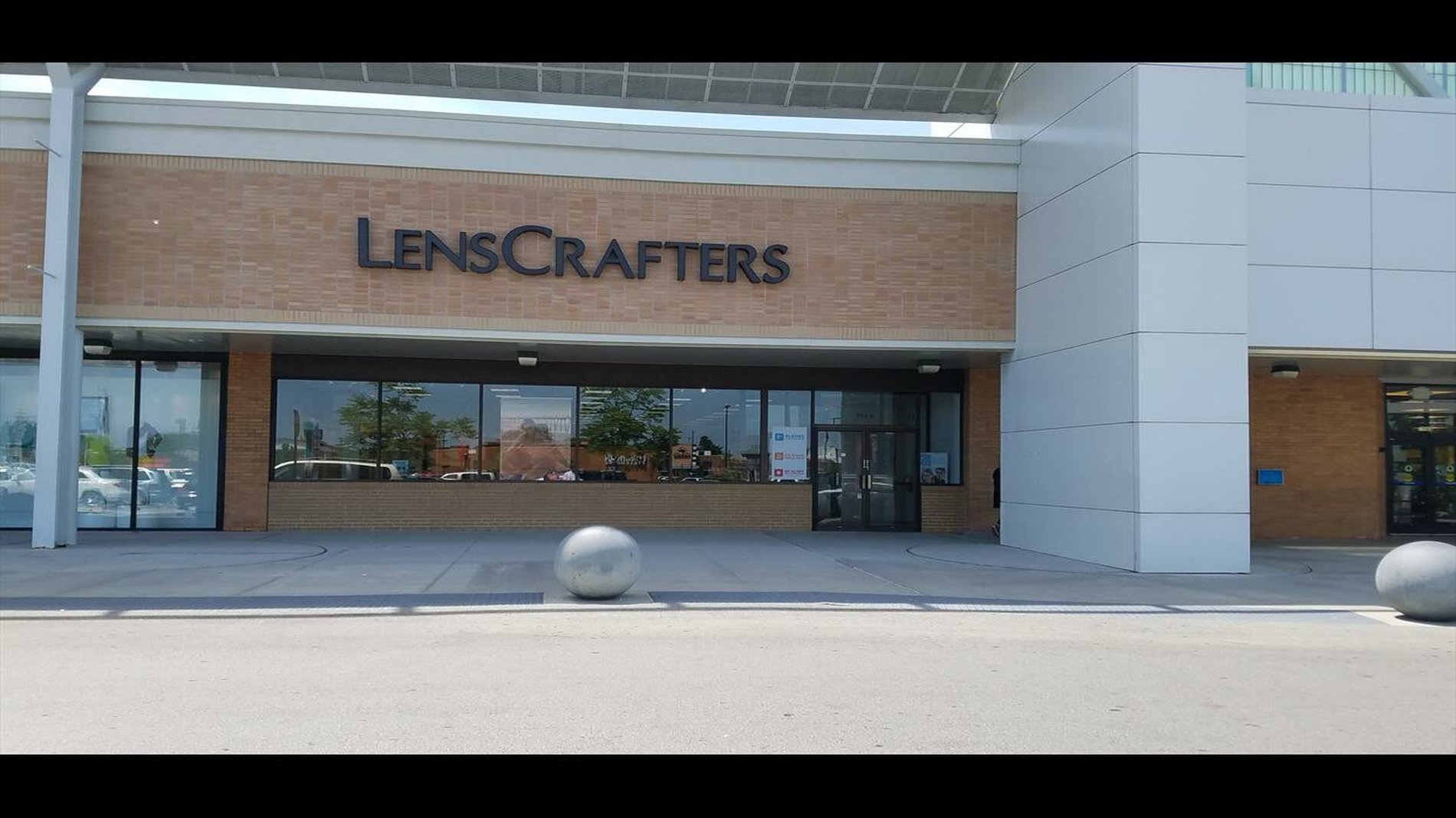 LensCrafters in Oak Brook, IL, 280 Oakbrook Center Mall