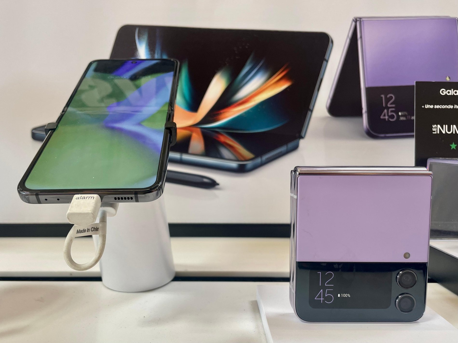 Samsung Galaxy Zflip 4 dans votre magasin Boulanger Saint-Nazaire