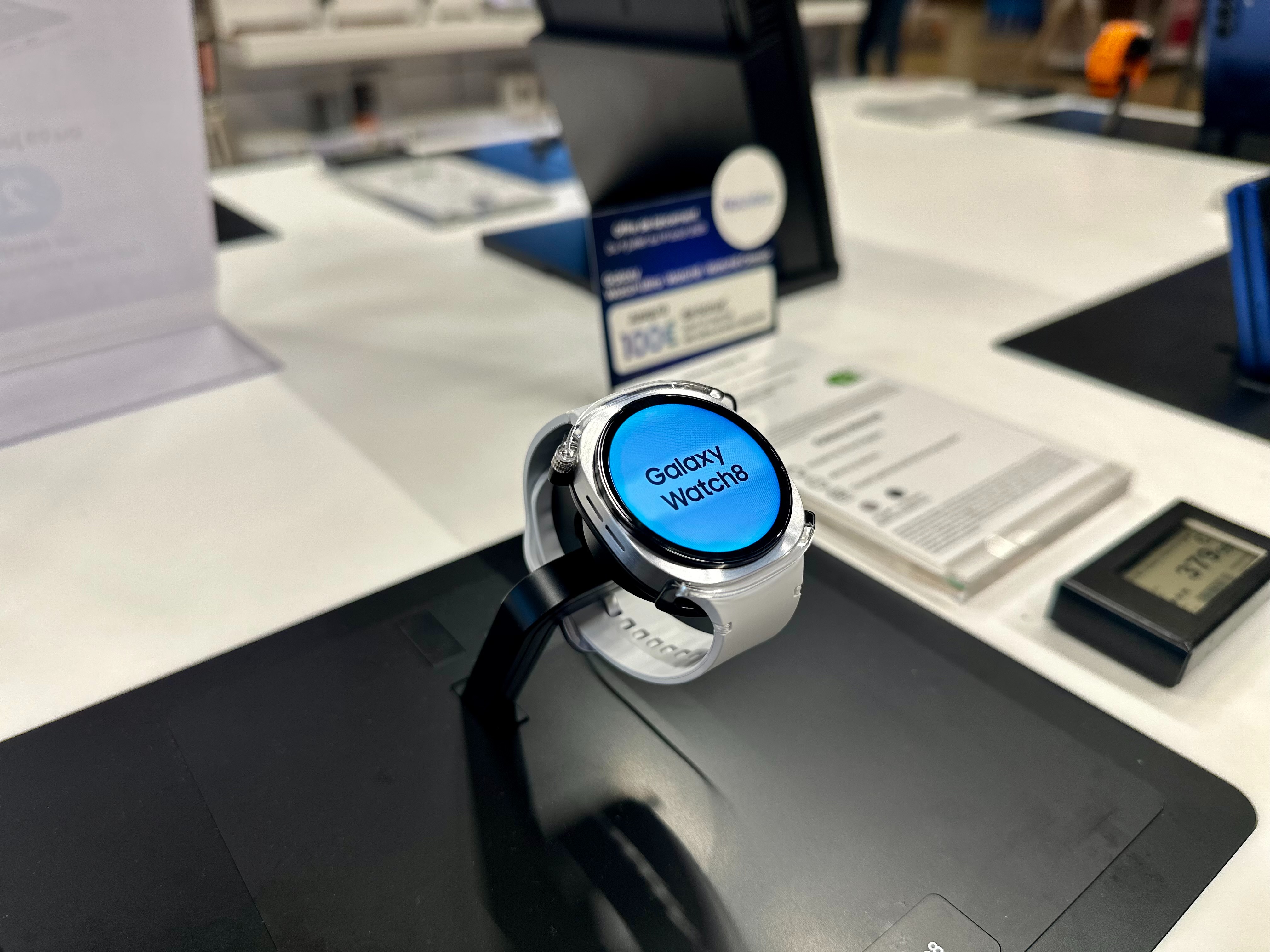Samsung Galaxy watch 8 dans votre magasin Boulanger sarcelles
