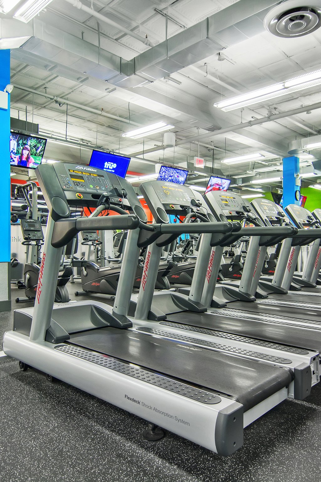 Blink Astoria Gym at 3227 Steinway St, Astoria, NY Blink Fitness