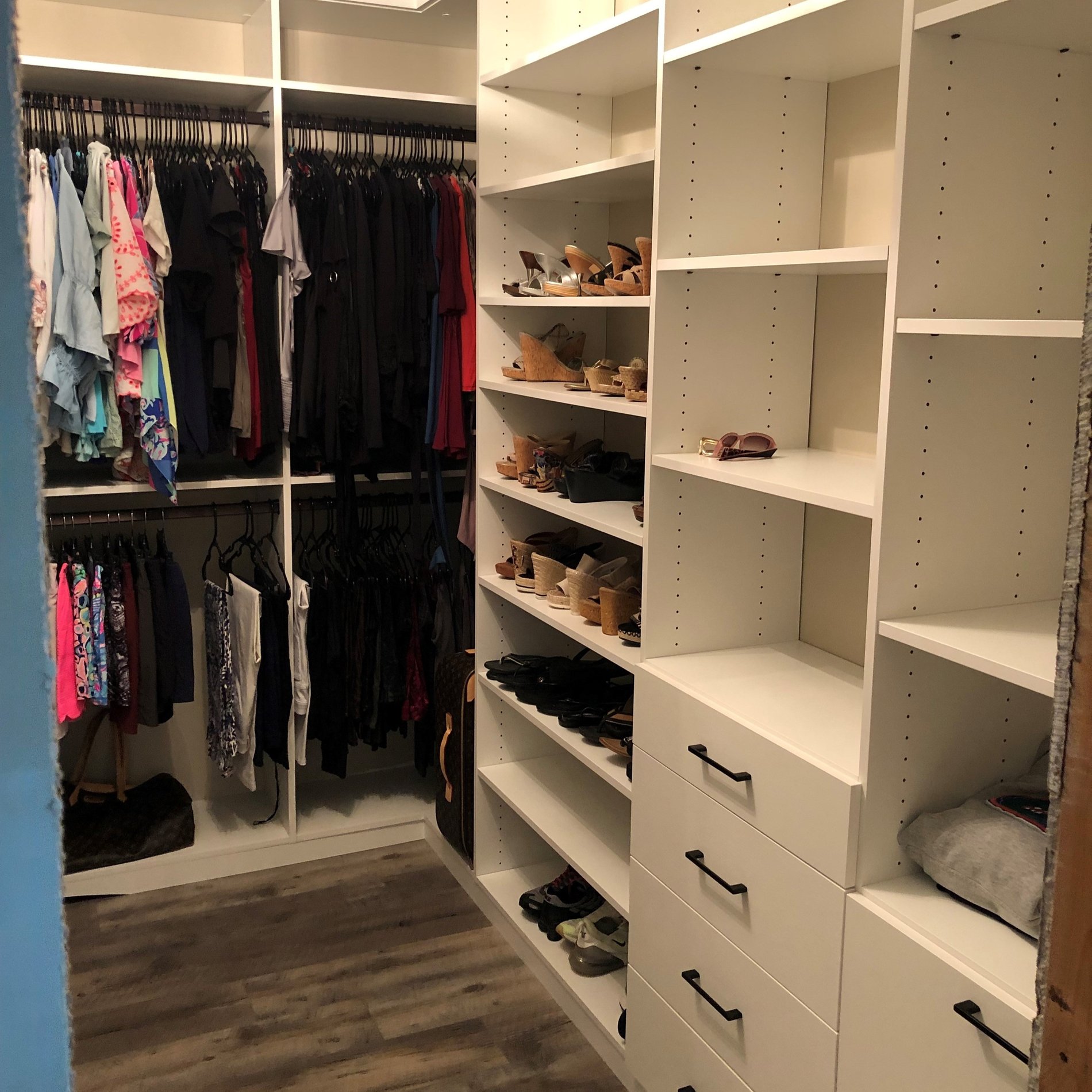 walk-in closet