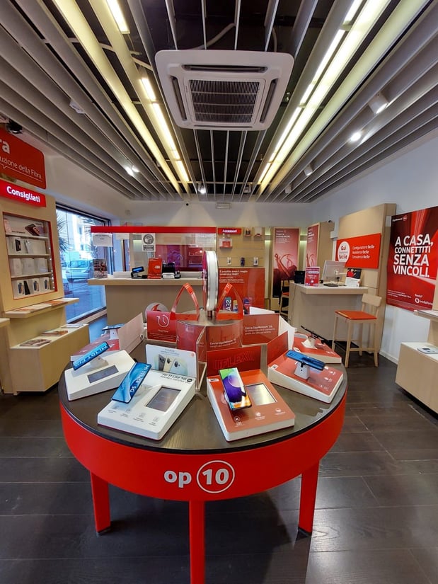 Vodafone Store - Giulio Cesare