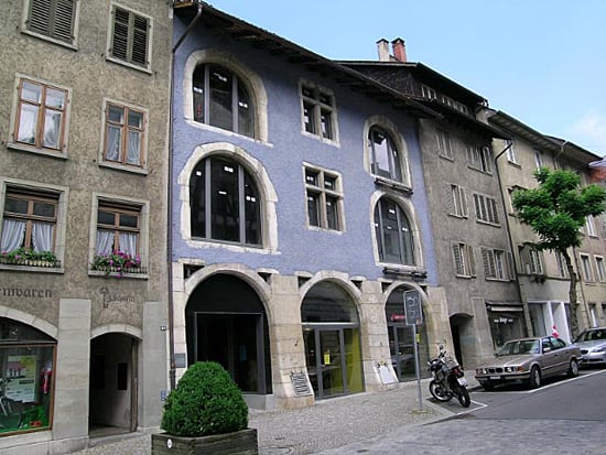 Fassadenrenovation mit 2K-Mineralfarbe in der Schaffhauser Altstadt