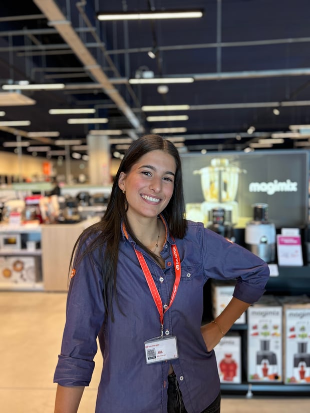 Ana, Assistante manager Boulanger Strasbourg la vigie