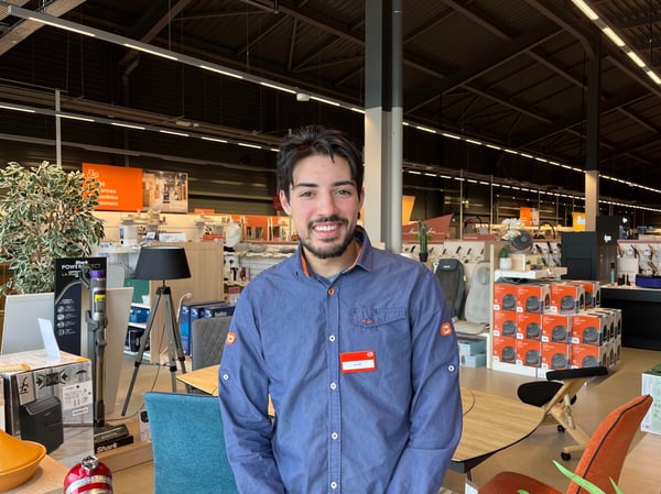 Vendeur électroménager, magasin boulanger