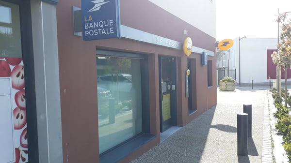 Photo du point La Poste MESLAY DU MAINE