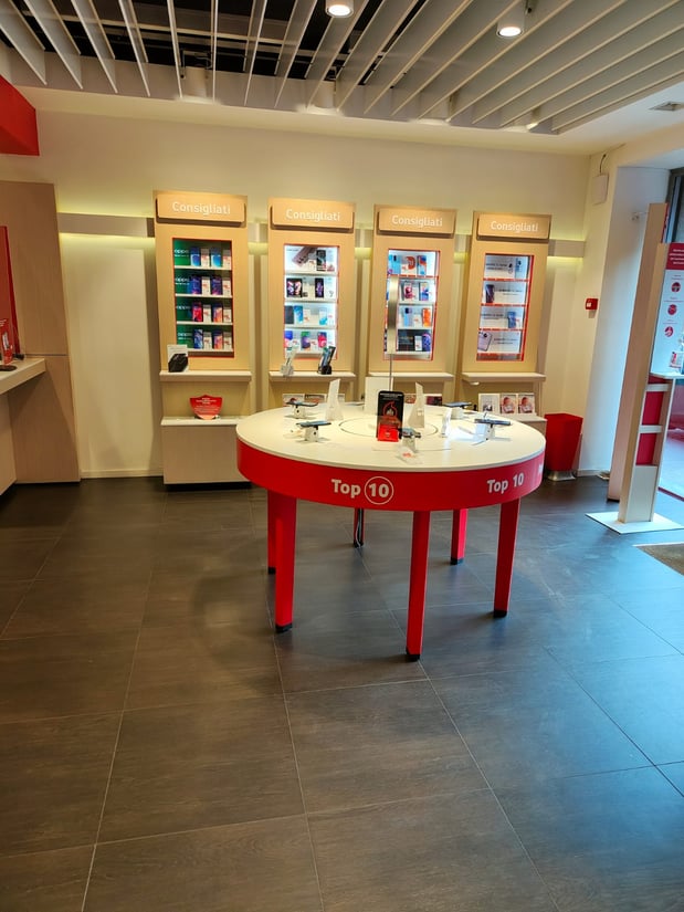 Vodafone Store | Madama Cristina