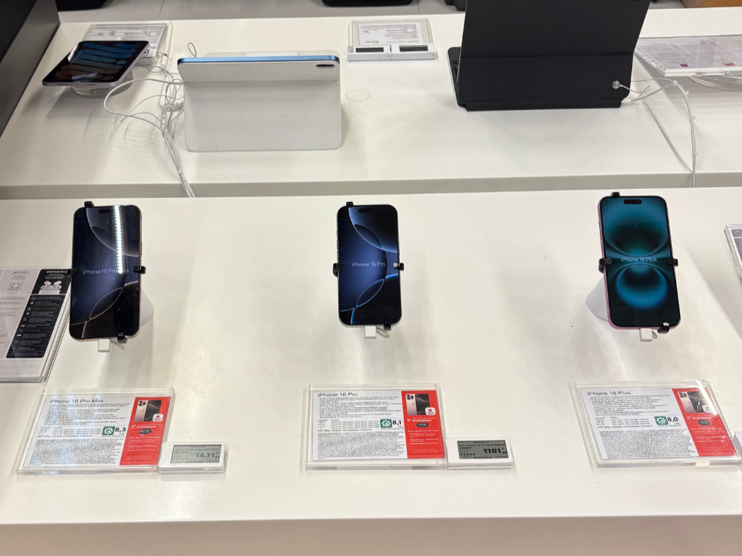 IPhone 16 plus
IPhone 16 pro 
Iphone 16 pro Max