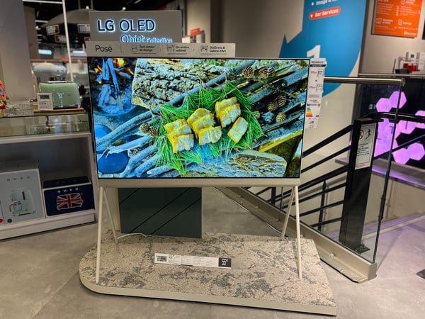 Télé QLED LG au magasin  Boulanger Aix en Provence proche de Puyricard, Venelles et Pertuis, Aix-les-milles et Rousset