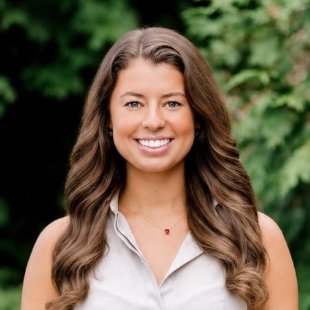 Photo of Lizzie Stuhr