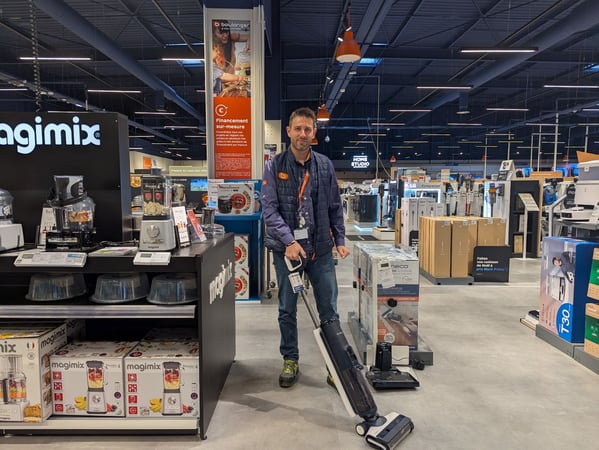 Xavier directeur du magasin Boulanger Limonest