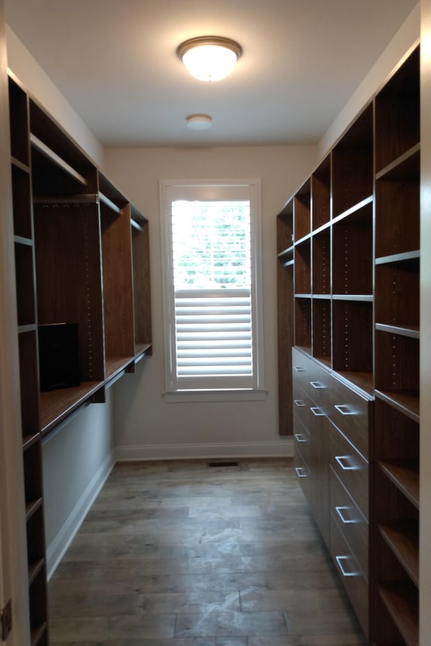 walk-in closet